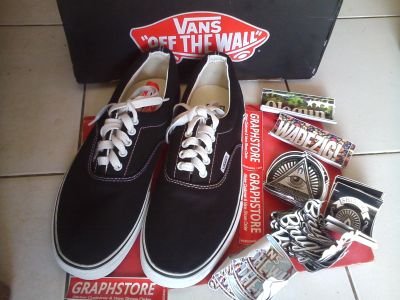 Vans shoes & Sticker Order SAMARINDA     LINE :graphstore  PIN : 7D6CDEDB