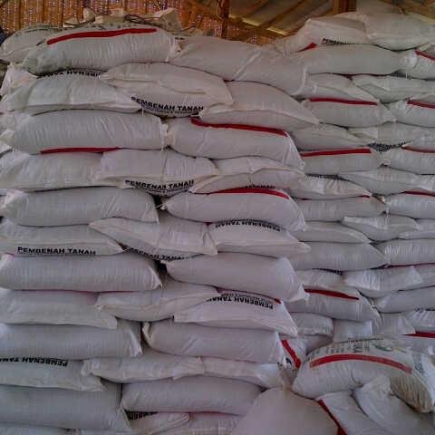 Produsen Dolomite, Kalsium, Hidrate Lime, Gamping, Kapur aktif, Limestone, Dolomite Bakar, Hubungi Edy 0812 3154 4955 PIn:2B 8B 52 E6 PT.Embro Industri