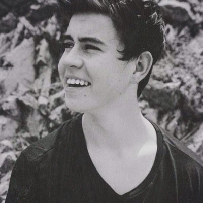 cashnash_g's profile picture. @fvckkgrier gave you a free follow, pls follow her instead of this account