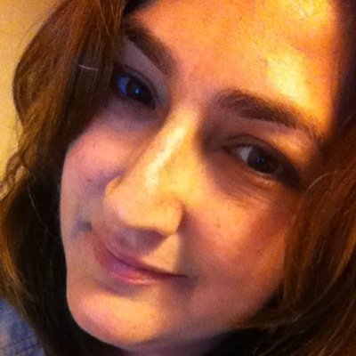 MarciaCosta2000's profile picture. 