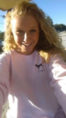She flies, with her own wings ⚓✈