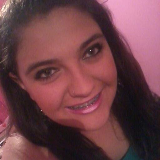 Só existem dois motivos para alguem se preocupar com você : oou ela te ama muito ou vocÊ tem algo que ela quera muito .