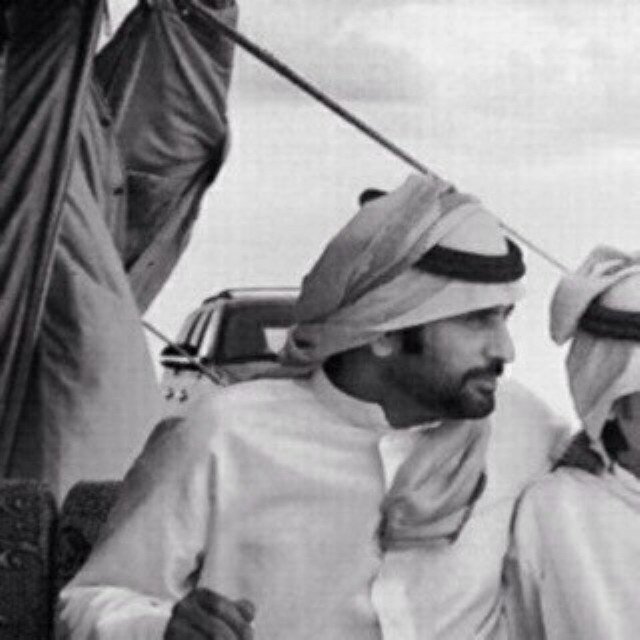 والسجّـہ اللي تجيـب اسمَك على بـإلي
 ماهي طمُـوحي لاكـن الله يحييّـها
               
 قصيميـہ الـہوى ('