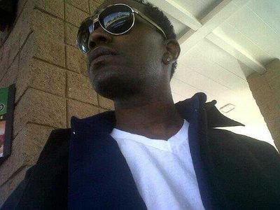 b419403552be482's profile picture. Suave, stylish with visionary thoughts