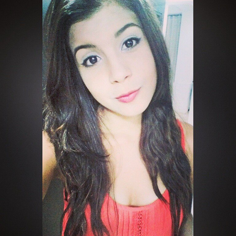 Instagram: @clauditafalco