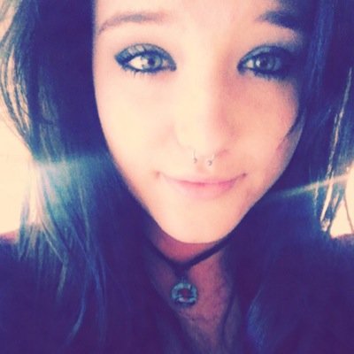 Aye there sunshine face(: I'm Kenna. I like food. And sleep. And tumblr. I might be a wee bit offensive..(: You're nice to me I'll be nice to you. \m/