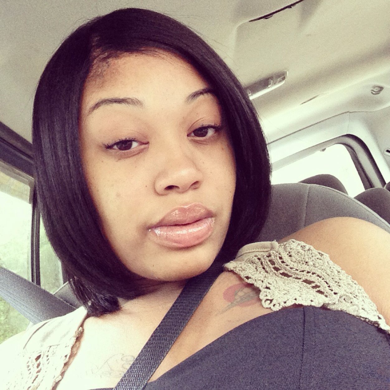 FOllOW ME R DONt iM GOOd.! WElCOME 2 EMMiEs WORlD iF U fOllOW