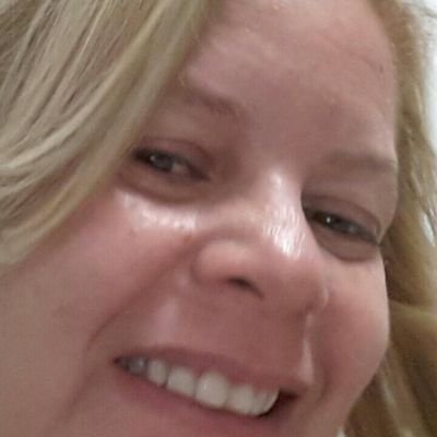 katiadiegues's profile picture. Prof ed. Física, Massagista,Comissária ( árbitra) de Ciclismo, árbitra de natação e atletismo Professora Do Colégio Coração