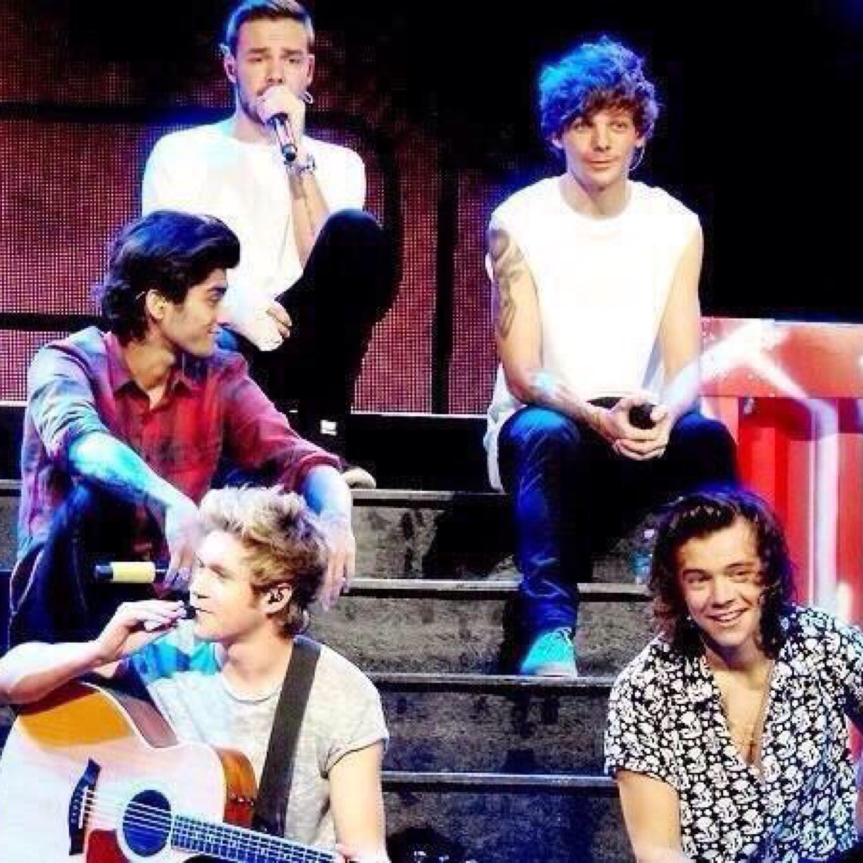 One Direction updates
Sandy - I own this account