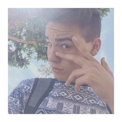 follow @ jacubwtf