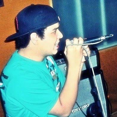 Gustavo Luiz; 22 anos; Músico; Empresário e Comediante.