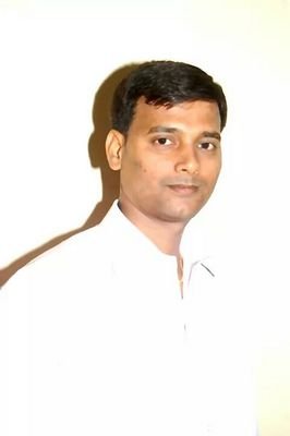 यदा यदा हि धर्मस्य ग्लानिर्भव- ति भारत
अभ्युत्थान-मधर्मस्य तदात्मानं सृजाम्यहम्-
परित्राणाय-साधूनां विनाशाय च दुष्कृताम्-
धर्मसंस्था-पनार्थाय सम्भवामि युगे युगे