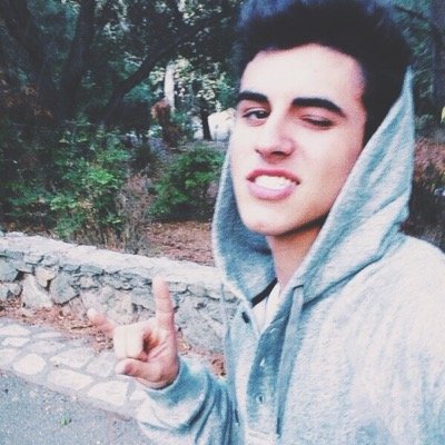 don't follow this acc, it's for putting smiles on your beautiful faces (: if you wish to follow back, my acc is @ChristinaD23 (: