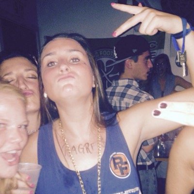 thefrockingbest's profile picture. l'esprit de l'escalier