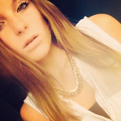 Tessa## groenhorst ## hou van me vrienden ## xx ik wil jullie nooit meer kwijt DUS VOLG
MIJ !!!!!!
