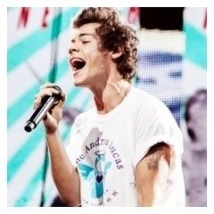 Hi babe! Here is a free follow from @honeyconeharry have a nice day, and remember that your fav loves youuuu