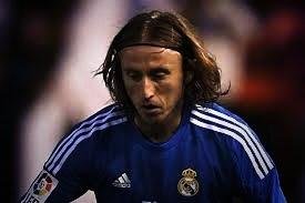 ‏‏‏‏الاميره خطيبة الاشقر لوكا مودريتش لاعب الريال ....مدريد هو حياتي لوكا يقول الخاص ممنوع ههههههه تغلط على خطيبي تسمع الفاظ تأدبك