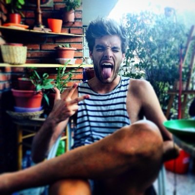 la vida es demasiado bonita como para perder el tiempo.... aprovecha cada instante