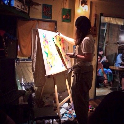 イラストを描いています。お酒をよく飲みます。動物園によく行きます。大日本プロレスに興奮しています。ひっそりと映画鑑賞。高円寺から横浜に引っ越しました🏠