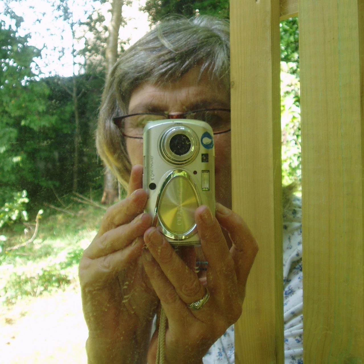 MaiaCornish's profile picture. Scribbler