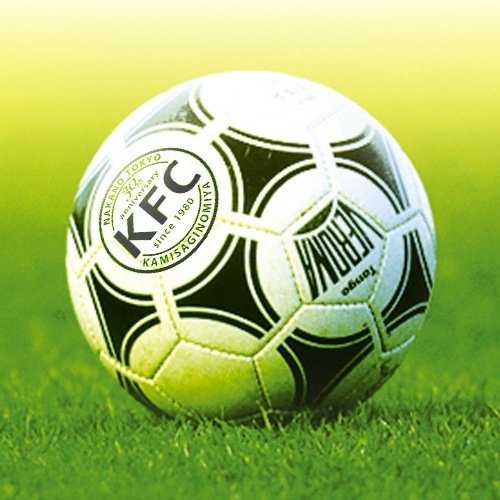 週末は地元の少年サッカークラブでお遊び。シニアサッカーチームでは幽霊部員。ジェフ千葉、古河電工からのファン。