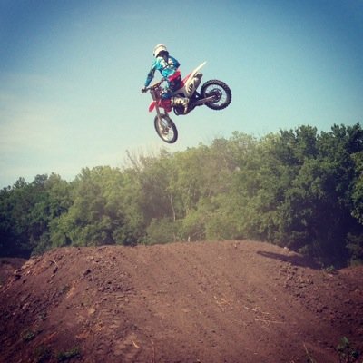 Name is David Craig i like to hang out with family and friends, ride dirtbikes, wakeboard, grow my own food. 21 years on this planet. Ride or die.