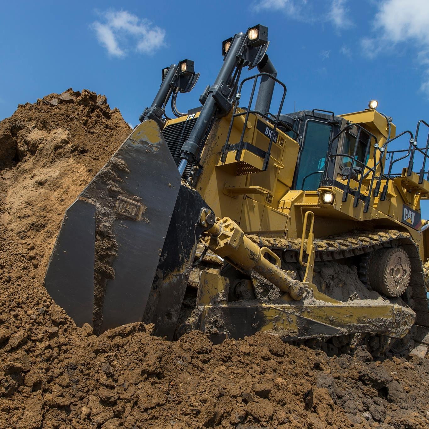 Earthmoving Equipment / Mining Equipment Suppliers and Marketing Specialists.