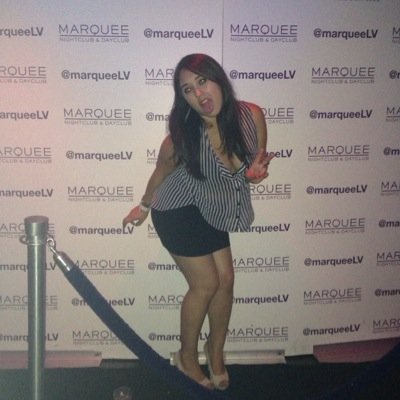 lxmoves's profile picture. College student, late nights & bright lights ;)