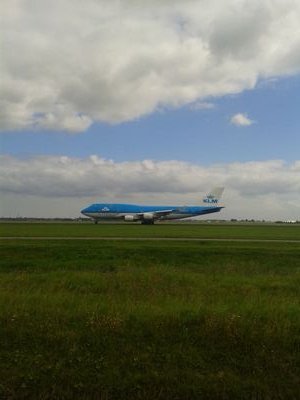Hoi ik ben mike,
ik ben geboren in 1993 en woon in purmerend. mijn hobby's zijn fietse en vliegtuigspotten.

Ik denk dat dit het wel zo'n beetje is.