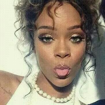 #RIHANNA #NAVY #FOLLOW... ♥♡☆
