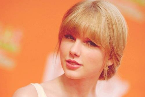 i wish taylor notices me