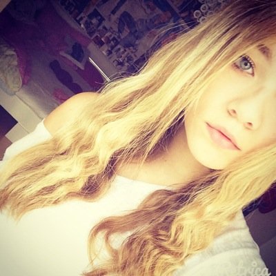 I'm Jessy and I'm 4teen.✌️i'M A FÄNNi4LiFE ❤MAHOMiE❤️28.O6.14 - BEST DAY EVER!❤️LUCA HÄNNi❤️AUSTiN MAHONE ❤️