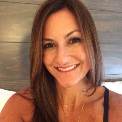 25 years of experience in the beauty industry with a passion for creating style and change!