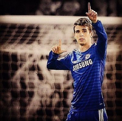 E quem diria que eu ia virar fã de um jogadpr de futebol com nome de prêmio. @oscar8
