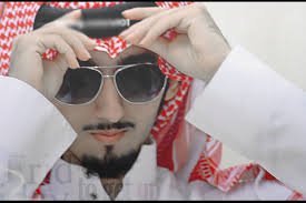 ‏‏‏يّامُا تّرًكنَا  دواعي  همها والحزن // دنيا صغيره  وعند البعض يّاكبُرًهّا   ..شاعر غزل   ..رًتّؤٌتّ 5/5 ؤٌعّطِنَيّ تّمُ عّ الُخِاصًّ