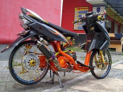 nama zamroni tinggal di manggar