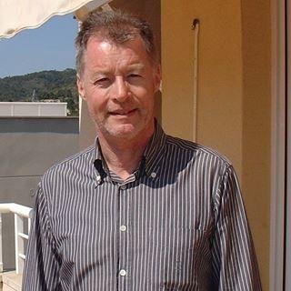 AKA The Bulldog, Passionate Mallorca based British Mentor, Motivator, and NLP Practitioner seeks new partners in his Vizionary Team.