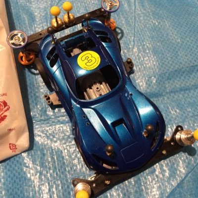 復帰組ではありません。 18才です。基本MAシャーシを使っていますm(__)m ホームはお宝相模原が多いです。全力で全てに対して全力で取り組みます 目標は予選突破 ワイルドミニ四駆大好き(^ω^)