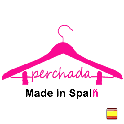 Moda hecha y fabricada por diseñadores españoles.
Viste de manera única y diferente. Ropa con historia, creada en talleres, con calidad y cariño.