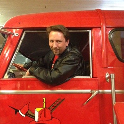 pwlyons's profile picture. 