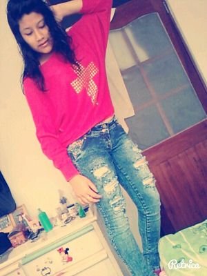Quiero dms a mi enamorado♥ pero me acorde que no tengo :'( xd