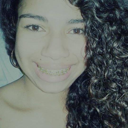 As pessoas não sabem nada sobre mim , mais mesmo assim me julgam (music;  - Charlie Brown Jr.