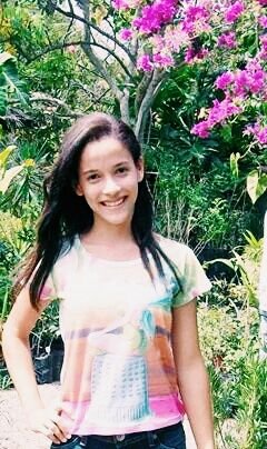 Cassia Silva Twitter oficial.
Facebook -- http://t.co/fkhLpjqB4U    Instagram-- @cassia.sillva