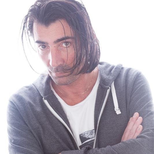 Elia de Biase is an Italian deejay and producer of electronic music with a special focus on techno sound   /www.eliadebiase.com