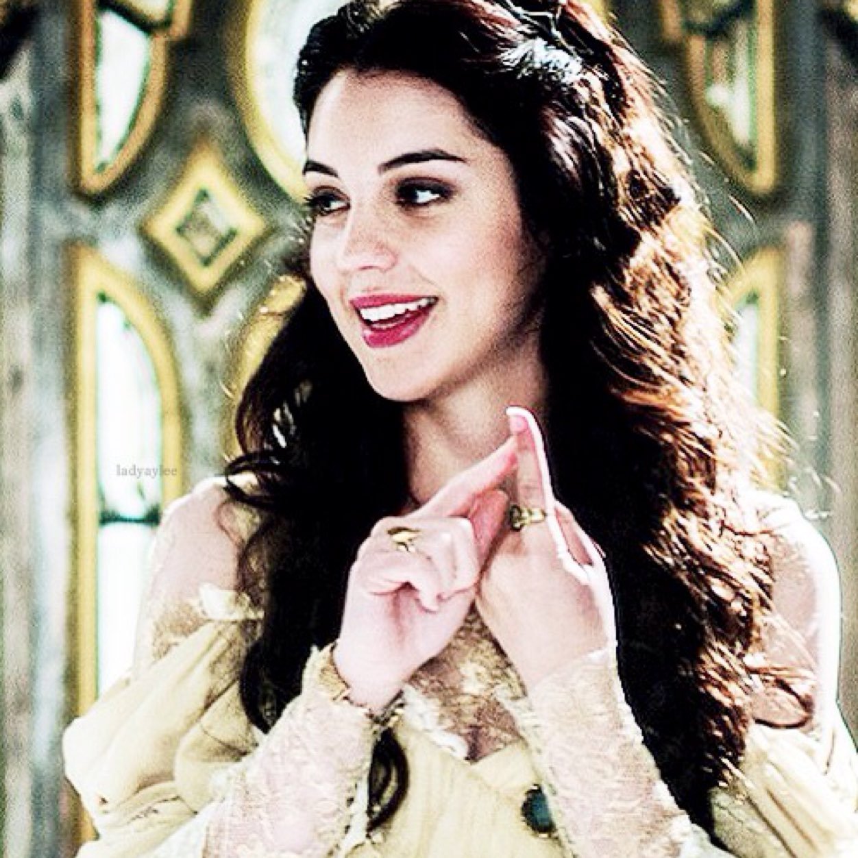 reign obsessor | adelaide kane is my queen | gonna change themes