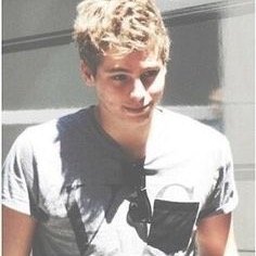 roses are red, violets are blue, 5sos are hot, what happened to you? 0/4