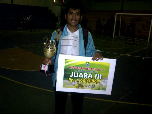 Gyandino Jeremia Setyadi | 14 februari 1996 | @anuanuan_fc @BIE_THE_GREAT @reddemonfc | KTBFFH | #10 #14