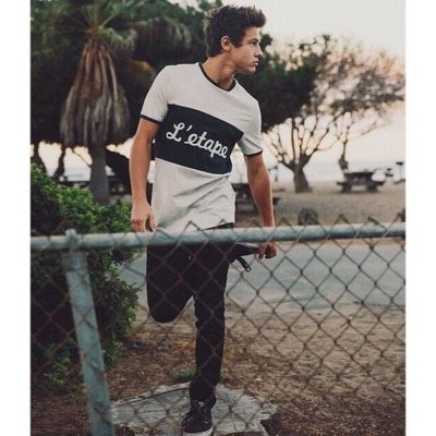 Its @HearthrobCam and i just thought you should know that your fav is dtf . ok bye .