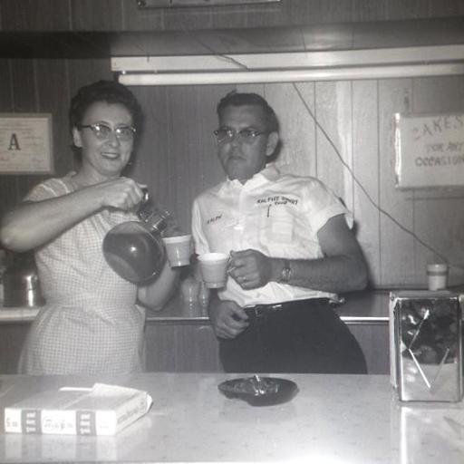 Ralph's is a landmark stop in downtown Cookeville, TN, that has been serving world-famous donuts since 1962. M-F 5 a.m. to 11:30 p.m., Sundays 6 a.m. to 6 p.m.