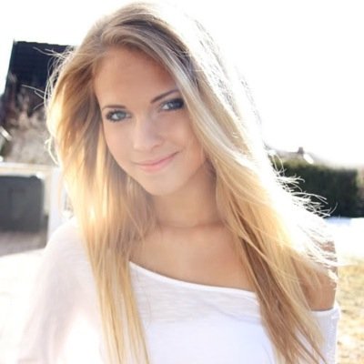i love all things sports especially baseball and hockey, 21 years old, st. louis Mo, model